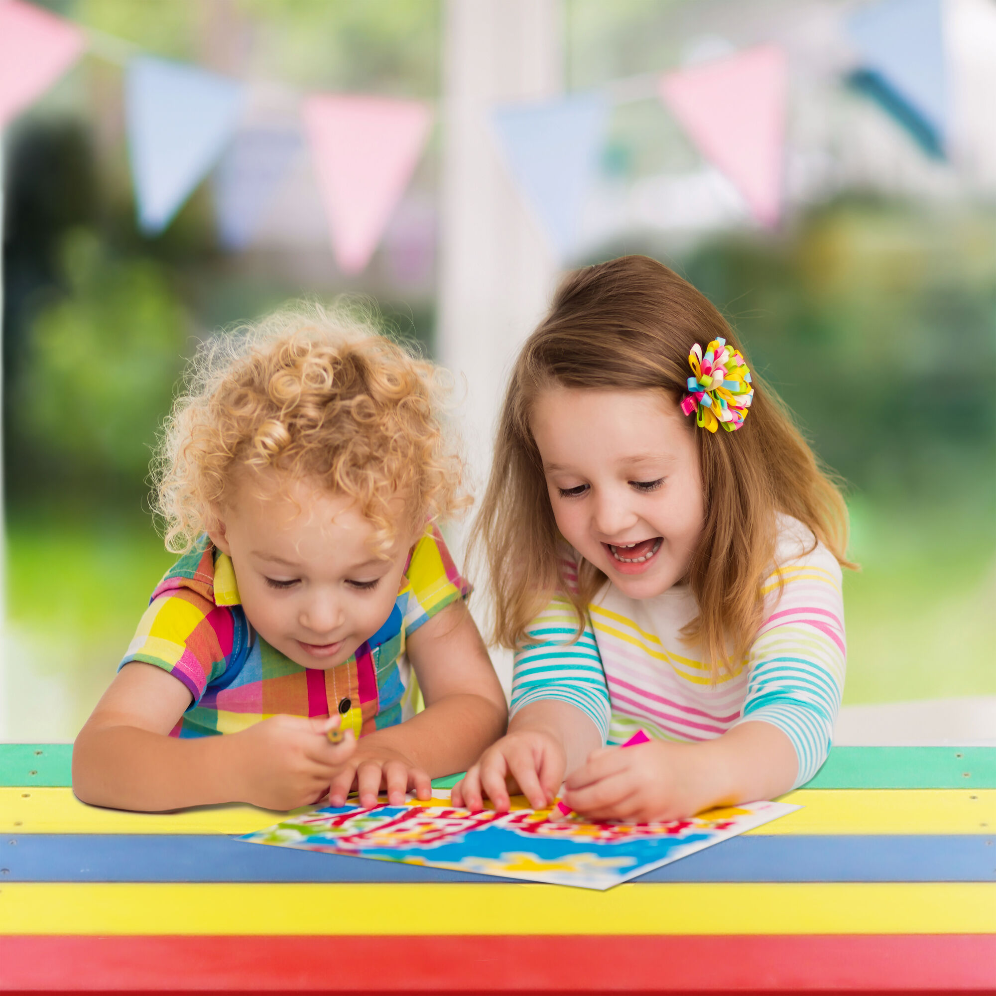 AXI Nick Picknicktafel Regenboog - Parasol Regenboog-8717973935124 AXI Nick Picknicktafel Regenboog - Parasol Regenboog