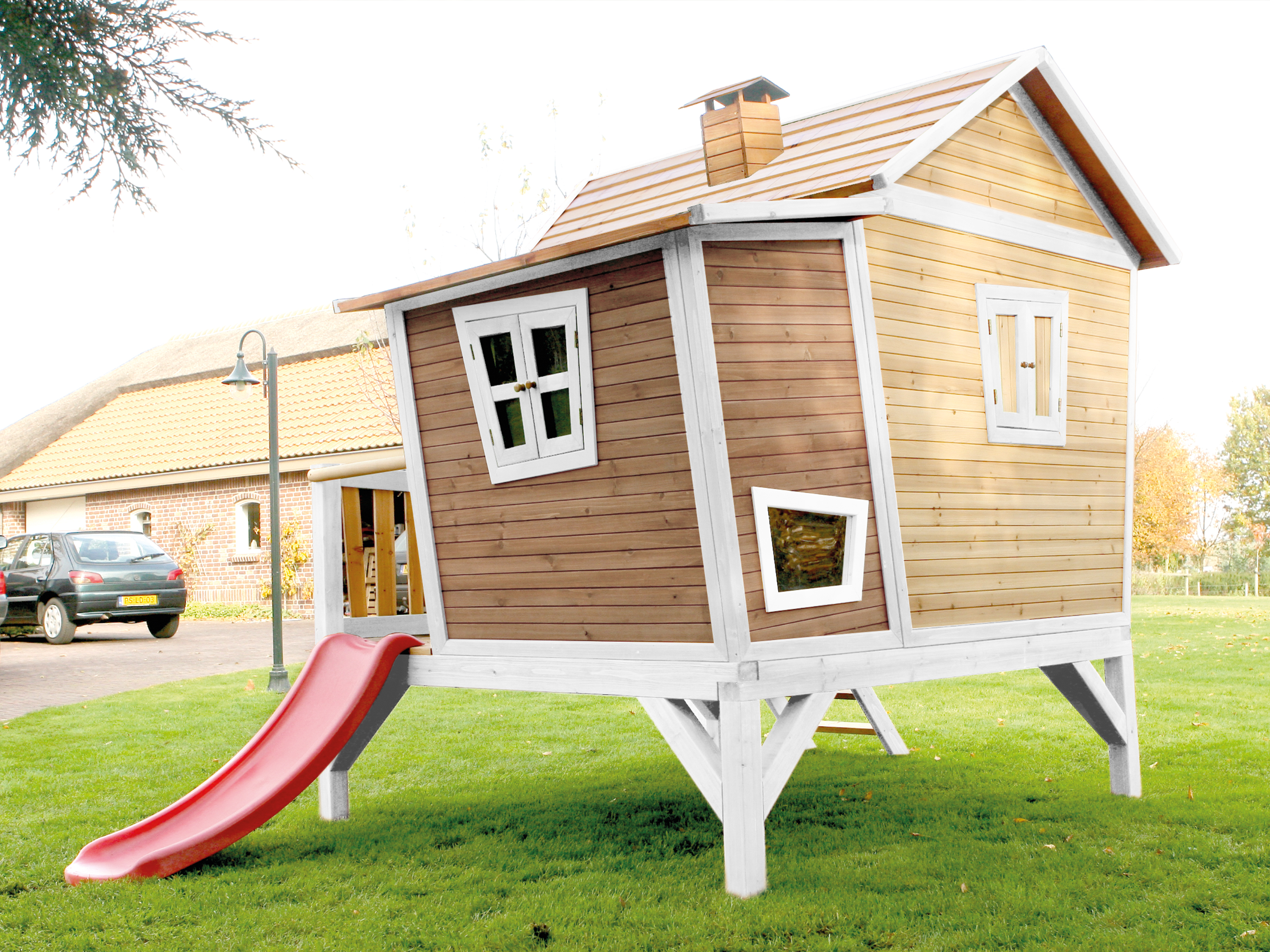 AXI Emma Playhouse Brown/White - Red Slide