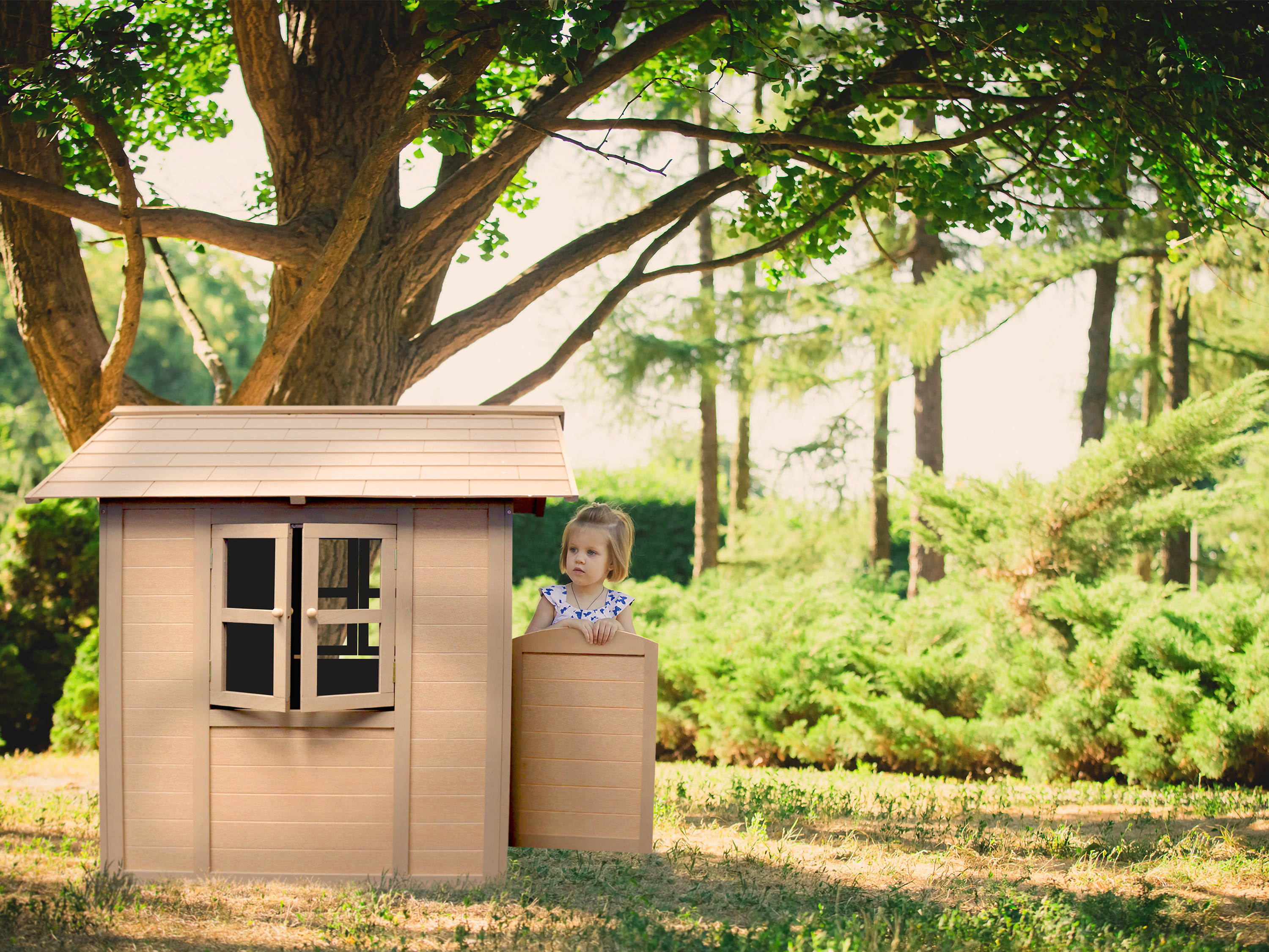 AXI Valley Green Lakeside Playhouse