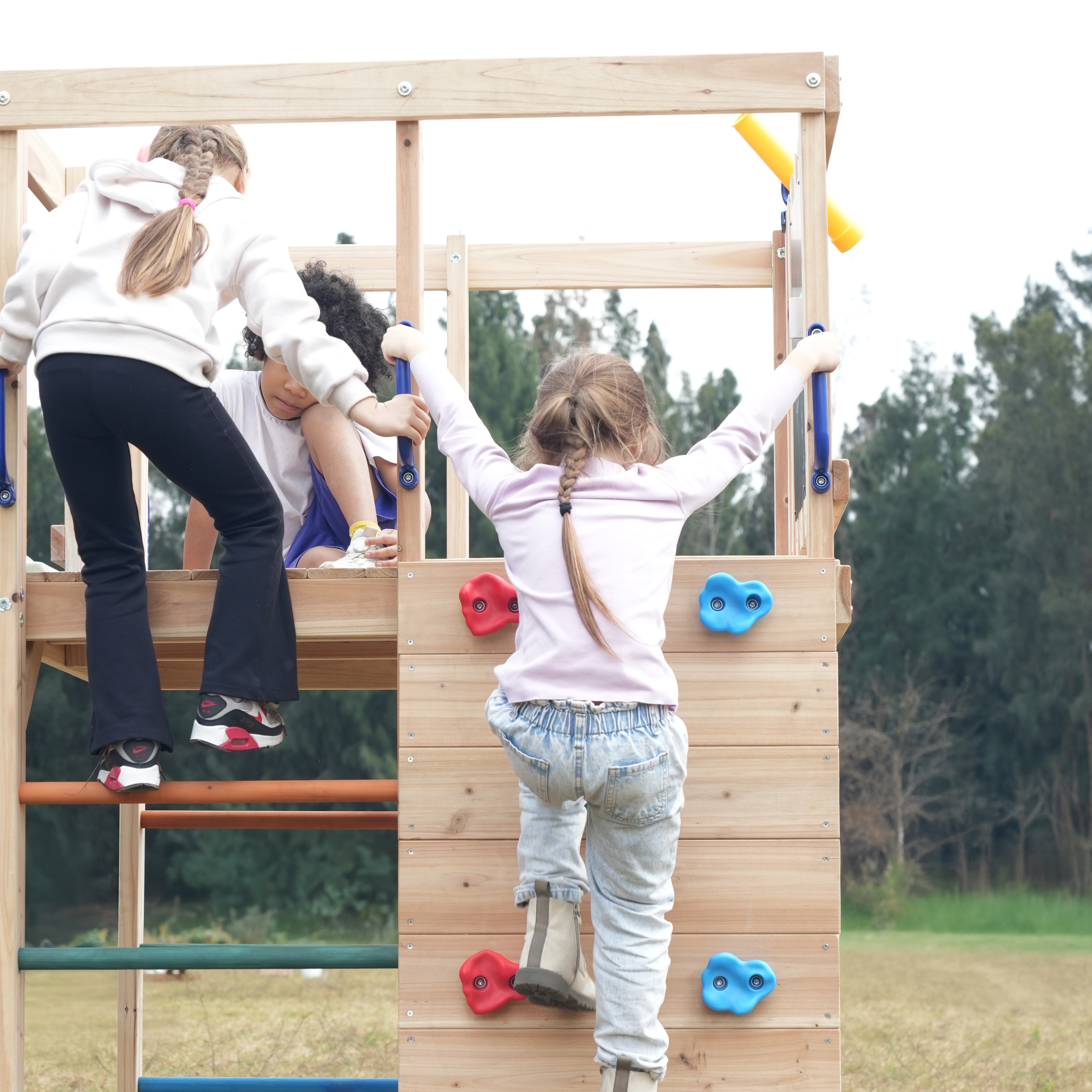 AXI Sam Climbing Frame with Climbing Wall, Climbing Net and Monkey Bars – Pastel Pink Slide