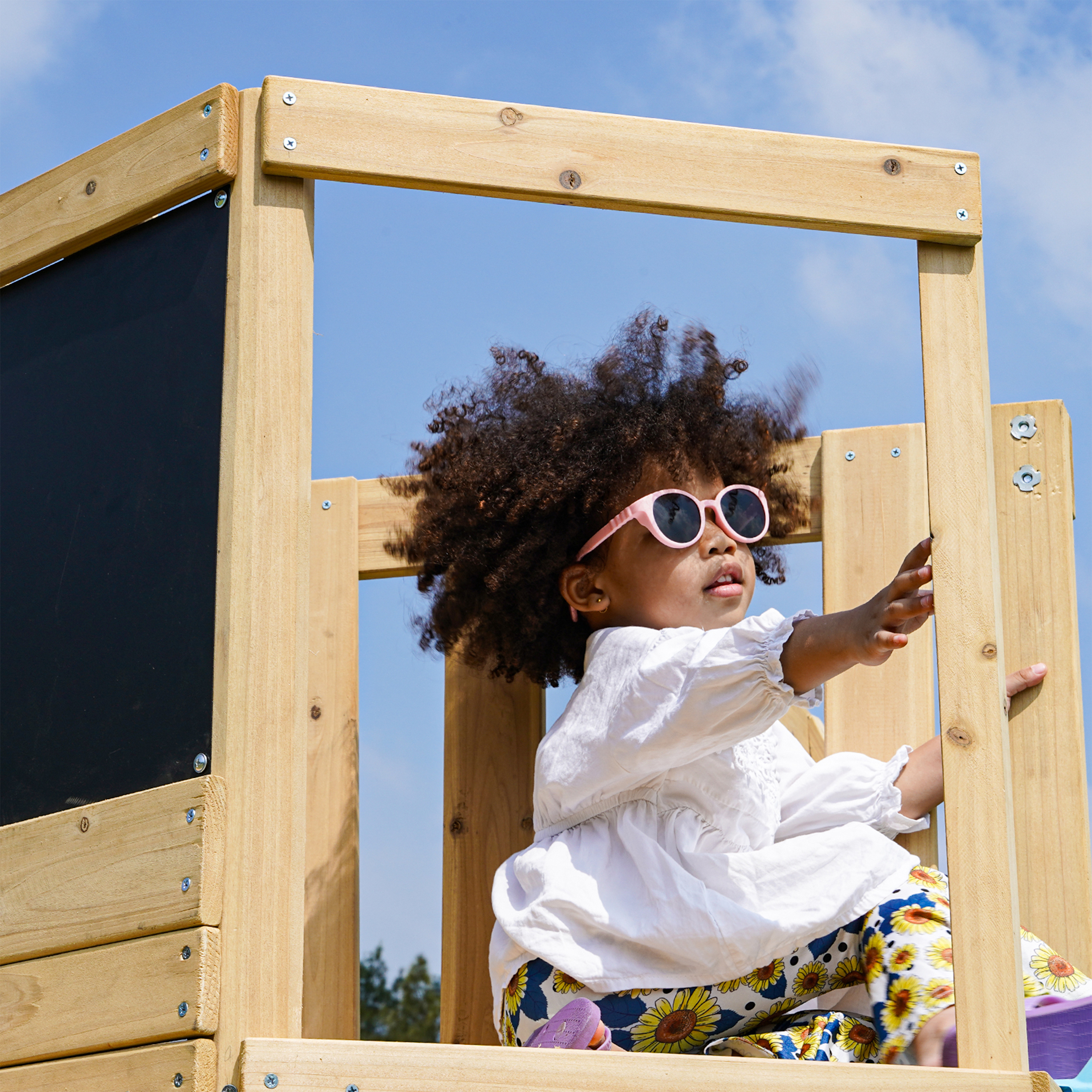 AXI Timo Mini Climbing Frame with Baby Swing. Climbing Wall and Chalkboard – Pastel Green Slide
