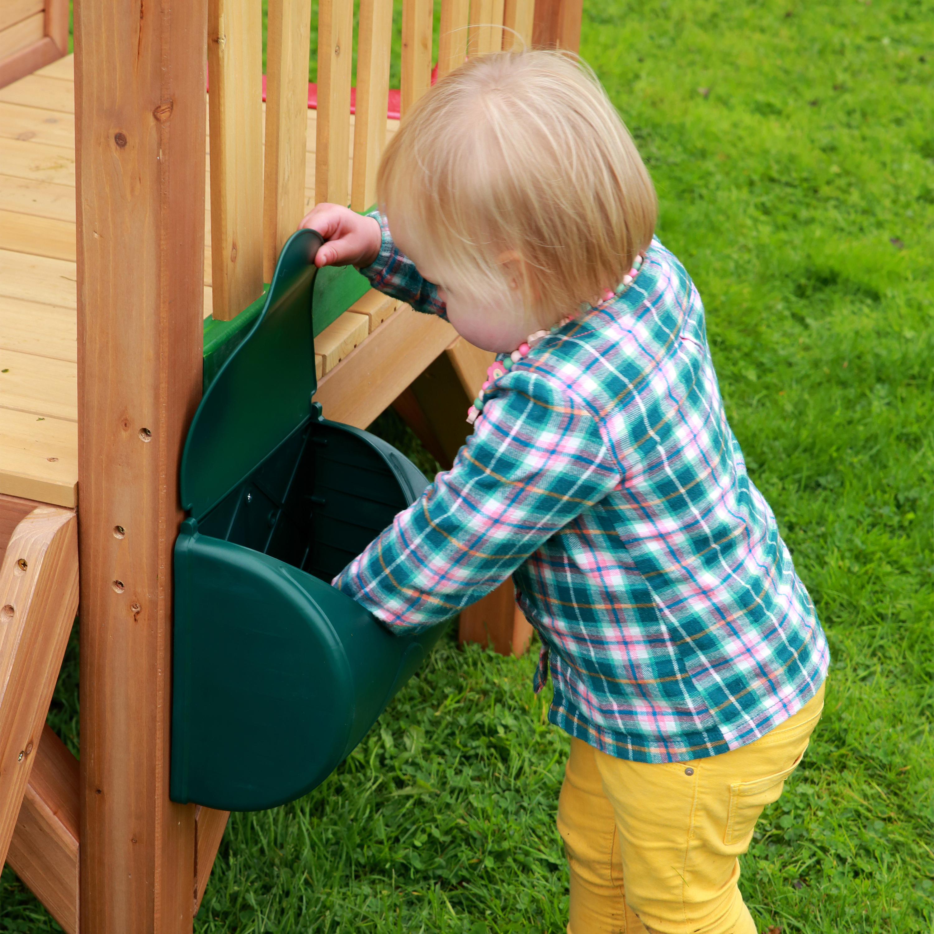 AXI Mailbox Green