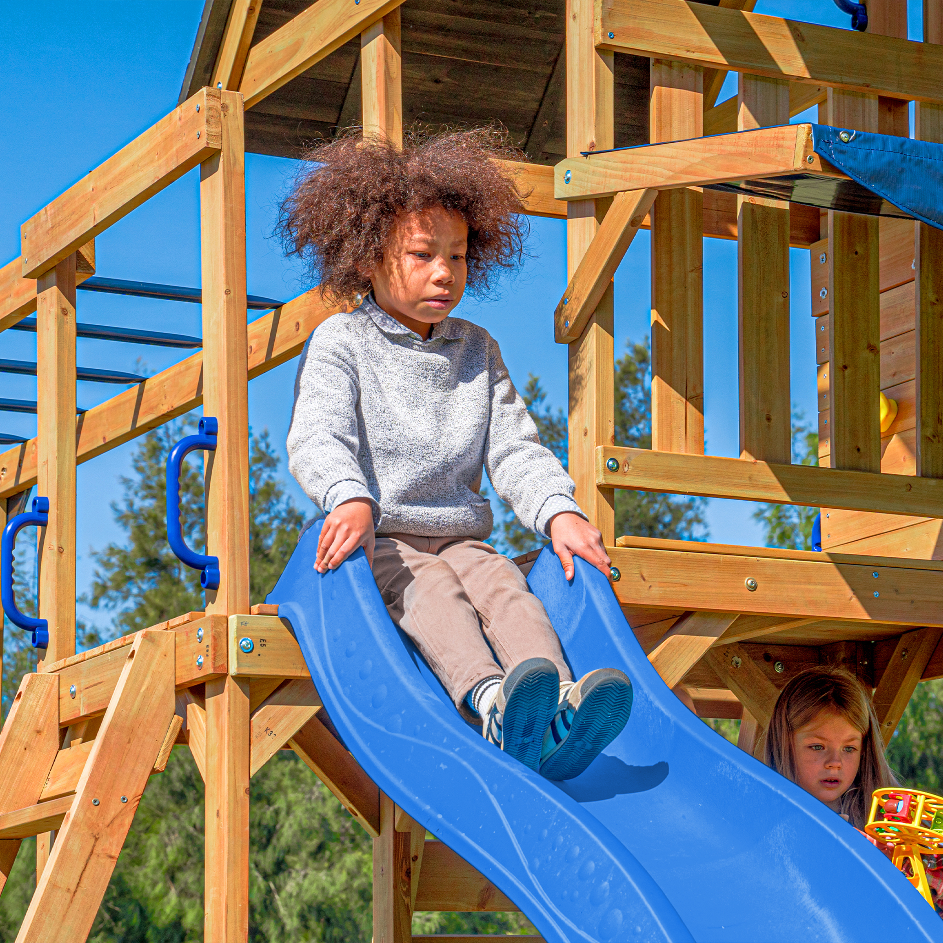 AXI Mitch Climbing Frame with Double Swing. Trapeze and Lookout Tower – Blue Slide