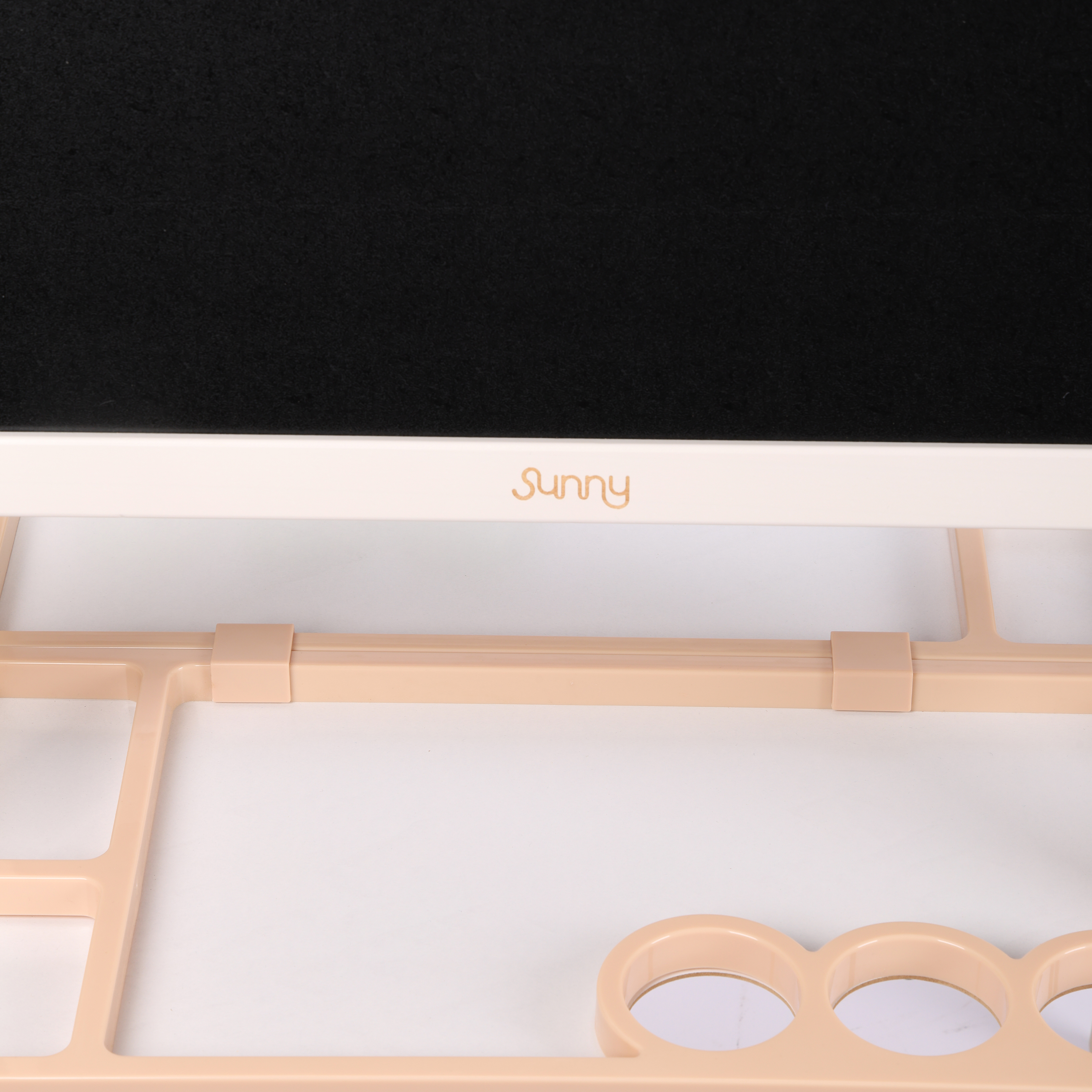 Sunny Luna Activity Easel – Natural Brown