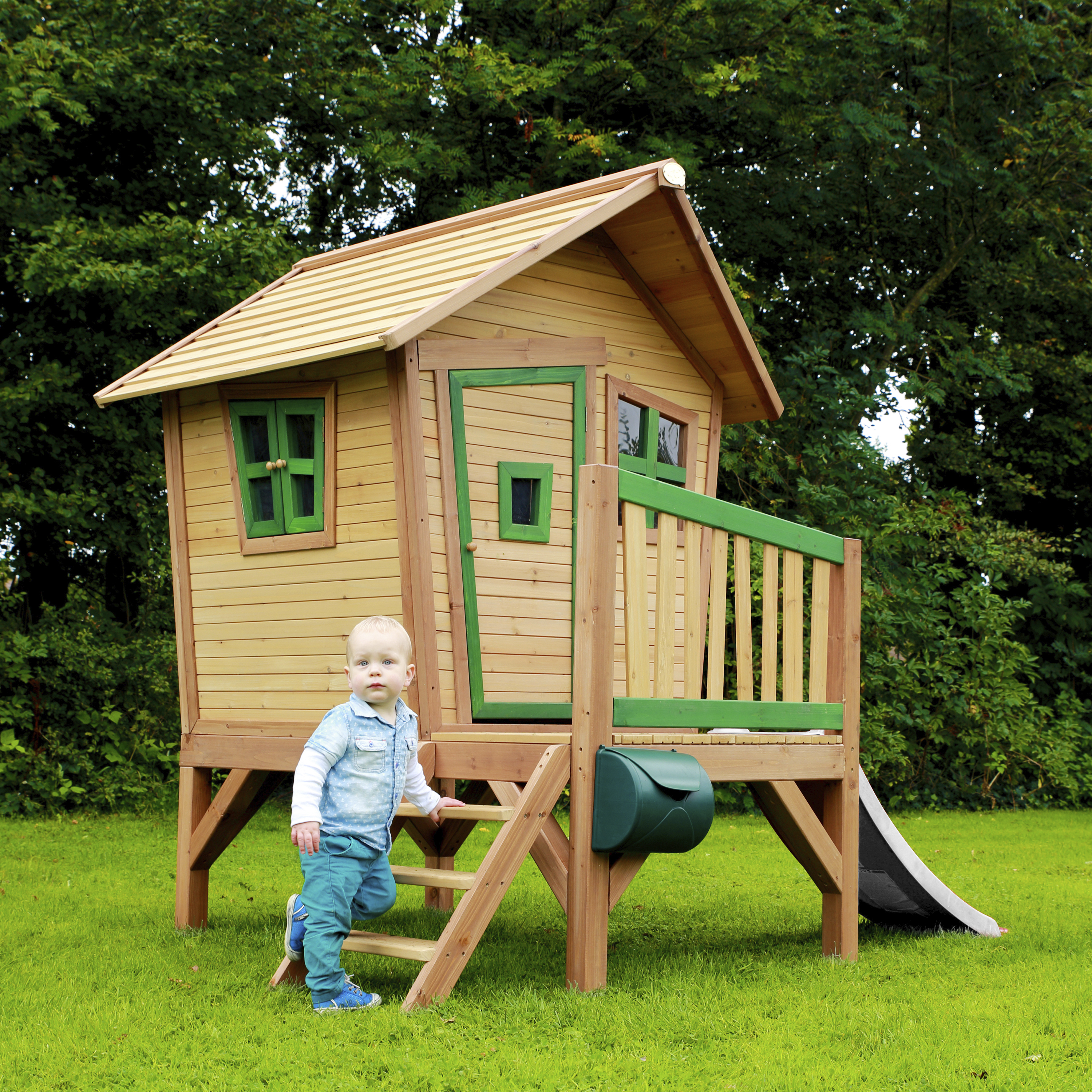 AXI Robin Spielhaus Braun und Grün - Weiße Rutsche