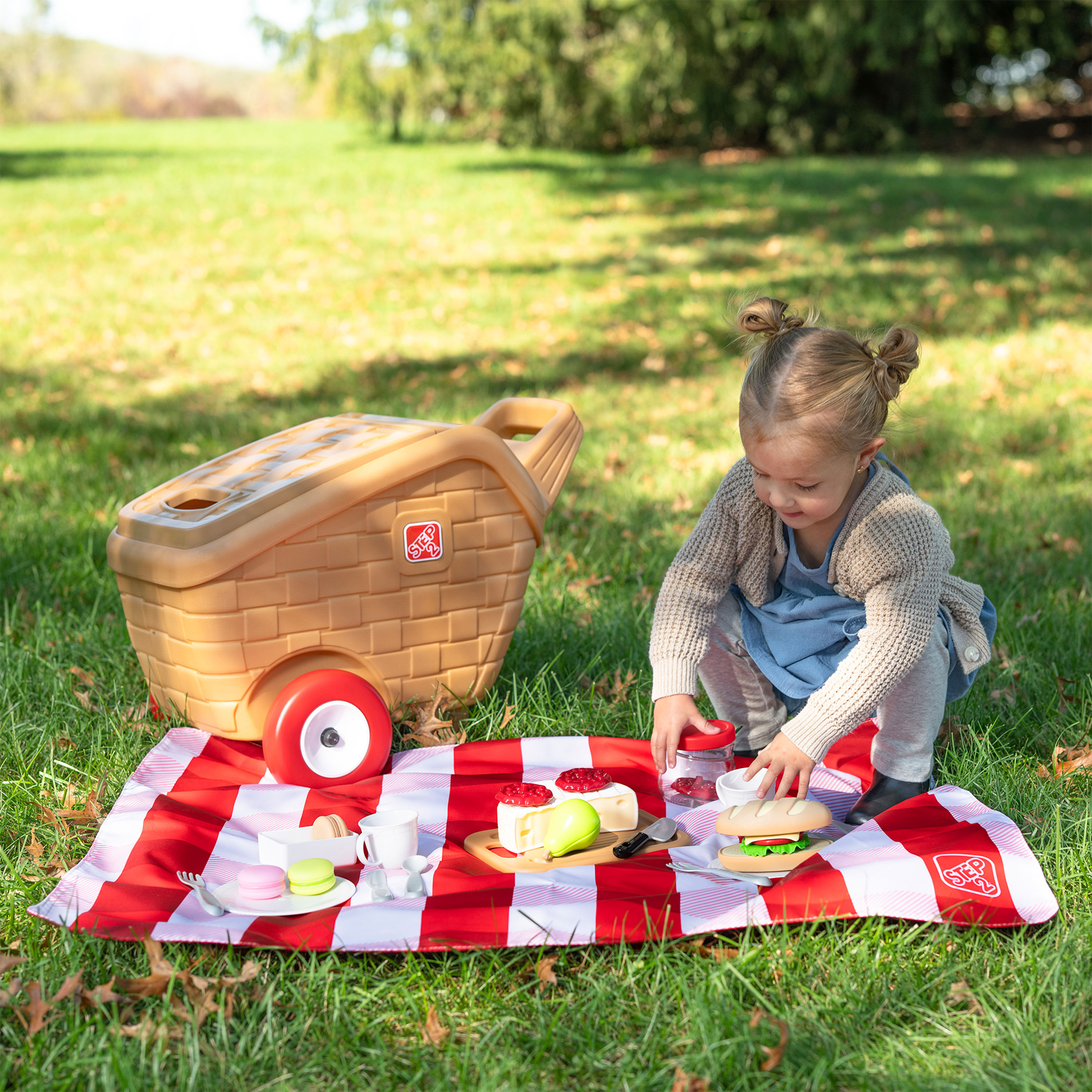 Step2 My First Picnic Basket Toy Picnic Set