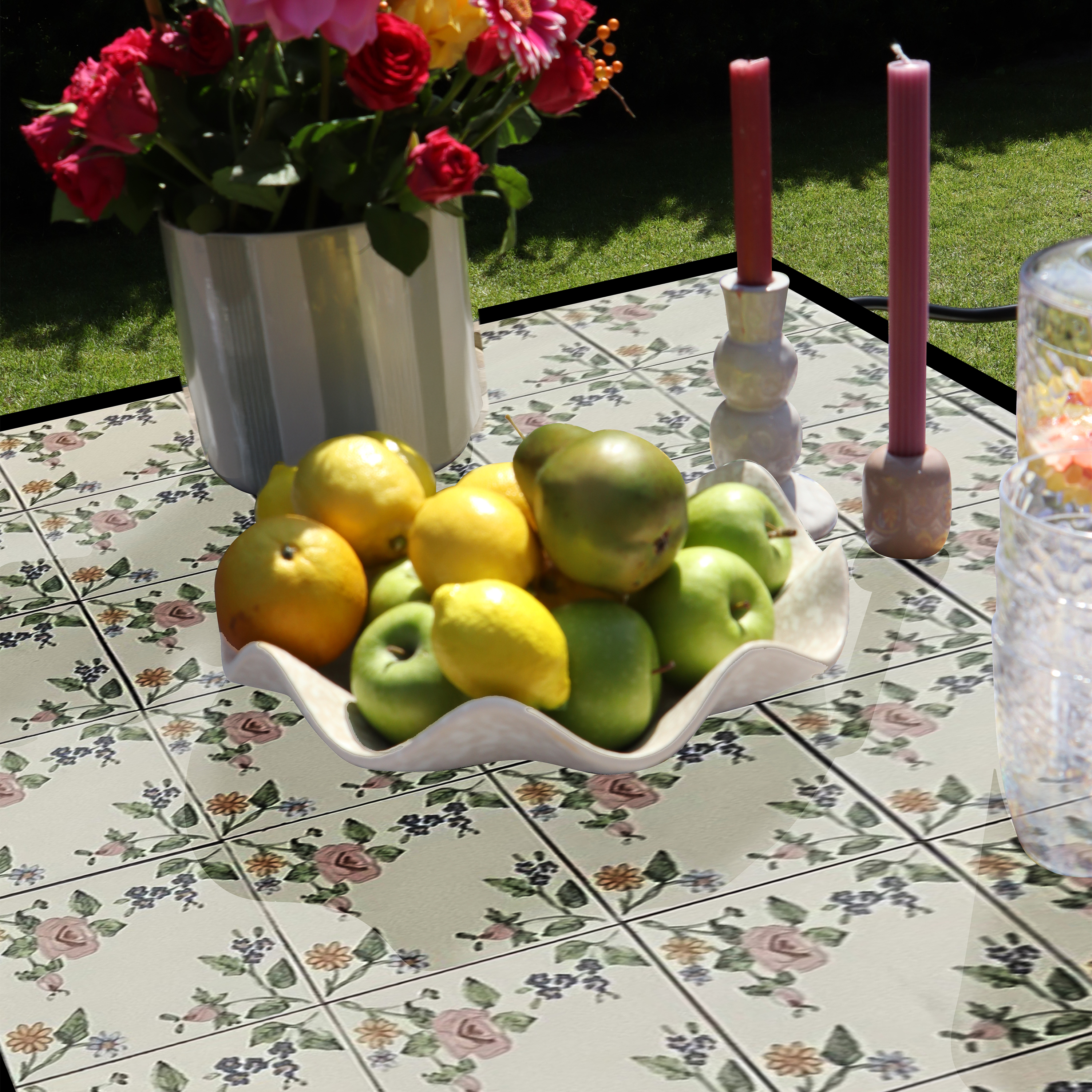 AXI Leonie 5-piece Bistro Set Mosaic - Romantic Rose