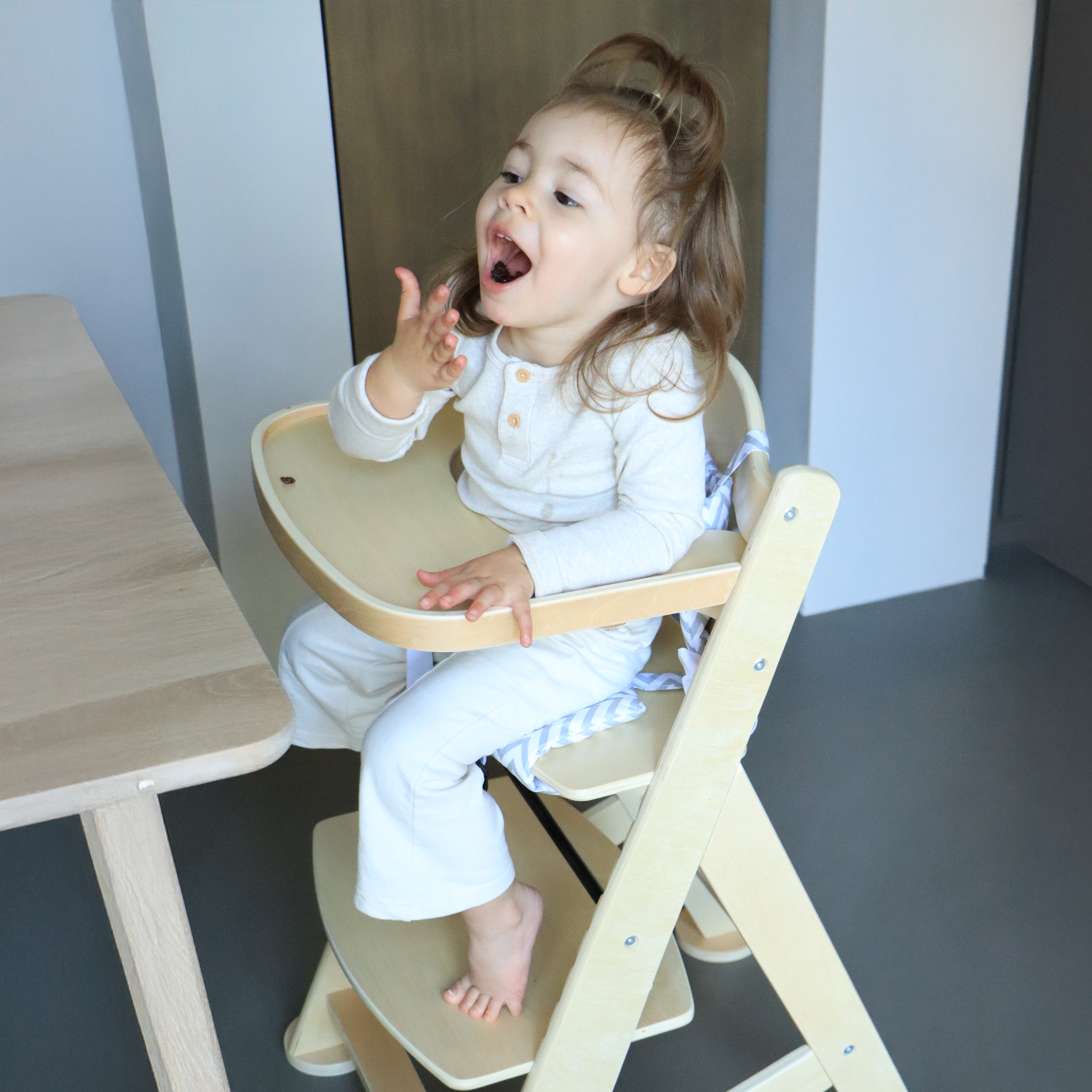 Sunny Fynn High Chair Natural