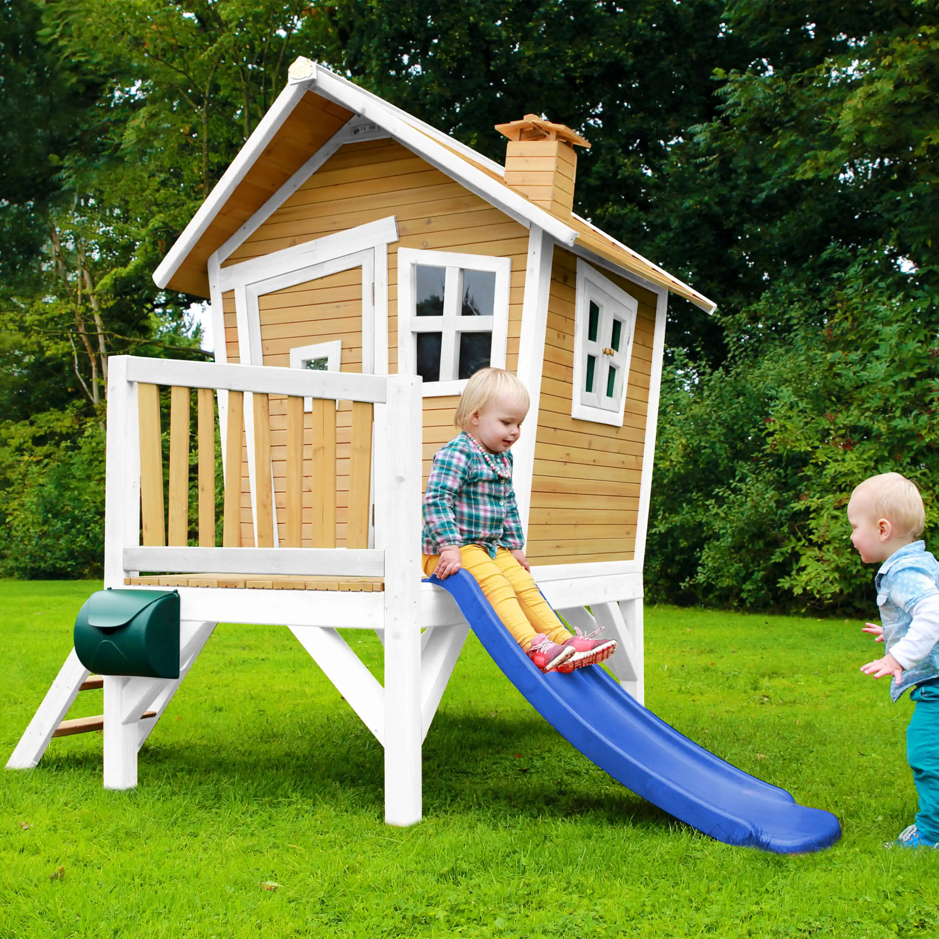 AXI Robin Spielhaus Braun und Weiß - Blaue Rutsche