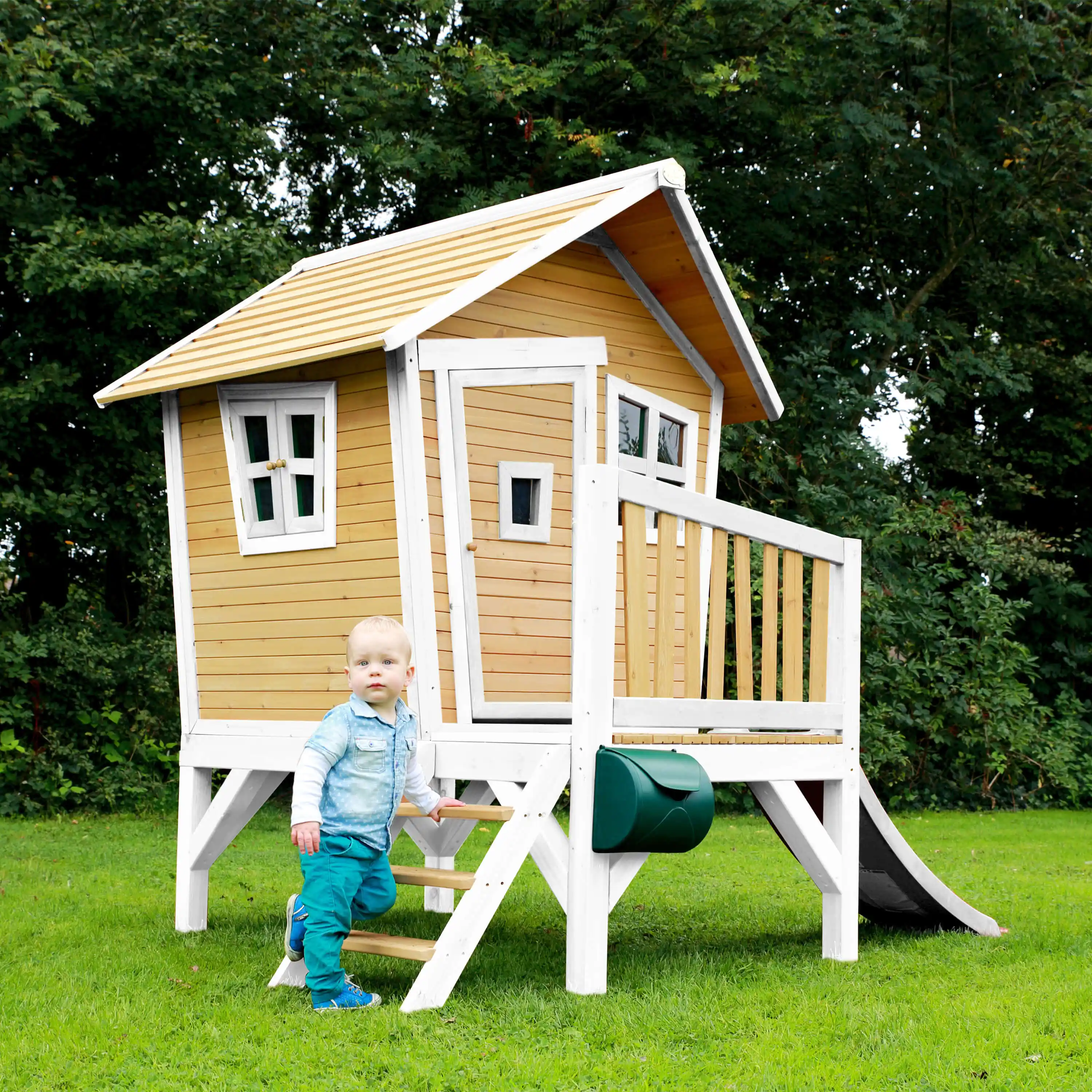 AXI Robin Spielhaus Braun und Weiß - Weiße Rutsche