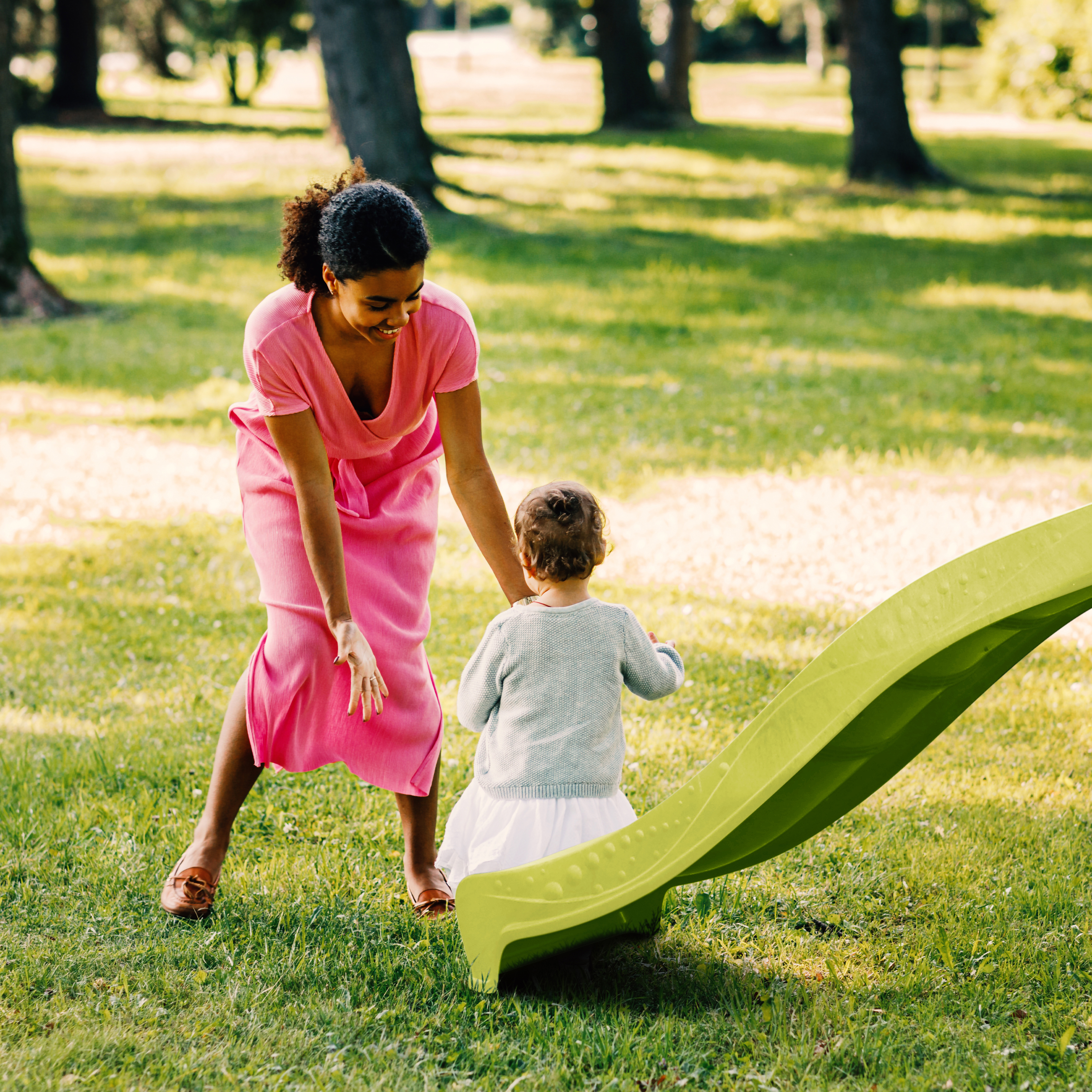 AXI Beach Tower with Roxy Nest Swing Set Brown - Lime Green Slide-8720365061493 AXI Beach Tower with Roxy Nest Swing Set Brown - Lime Green Slide