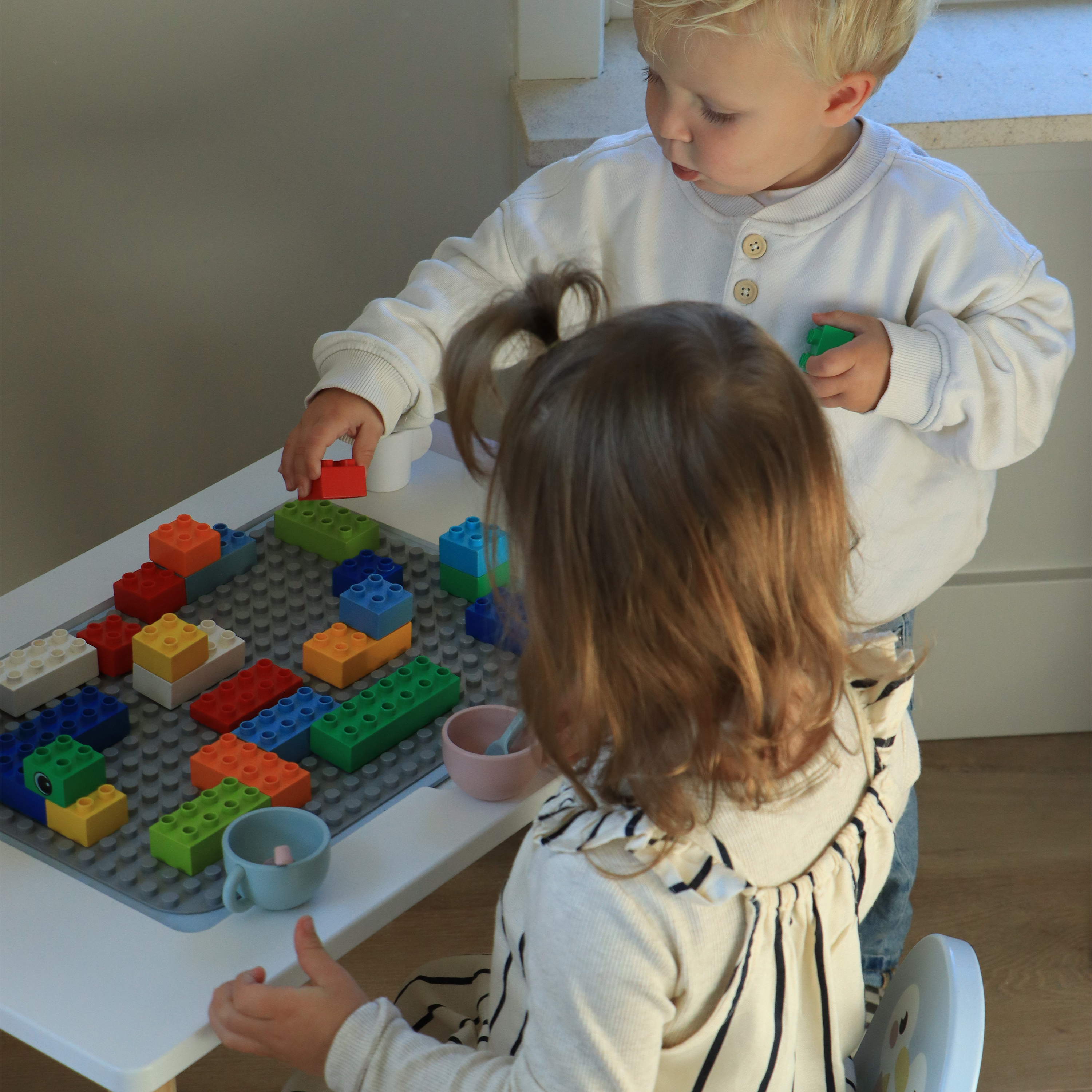 Sunny Pip Activity Table with Chair