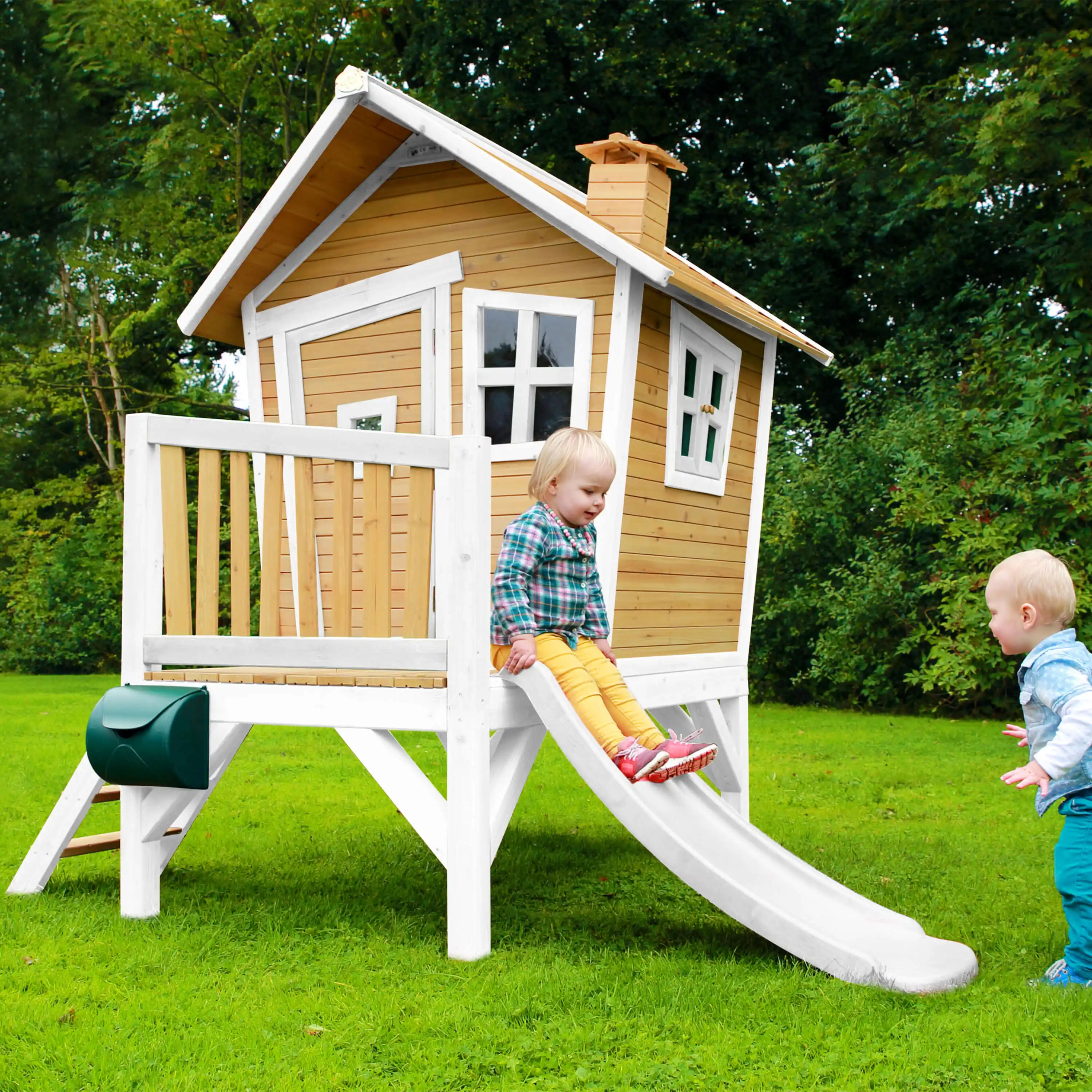 AXI Robin Spielhaus Braun und Weiß - Weiße Rutsche