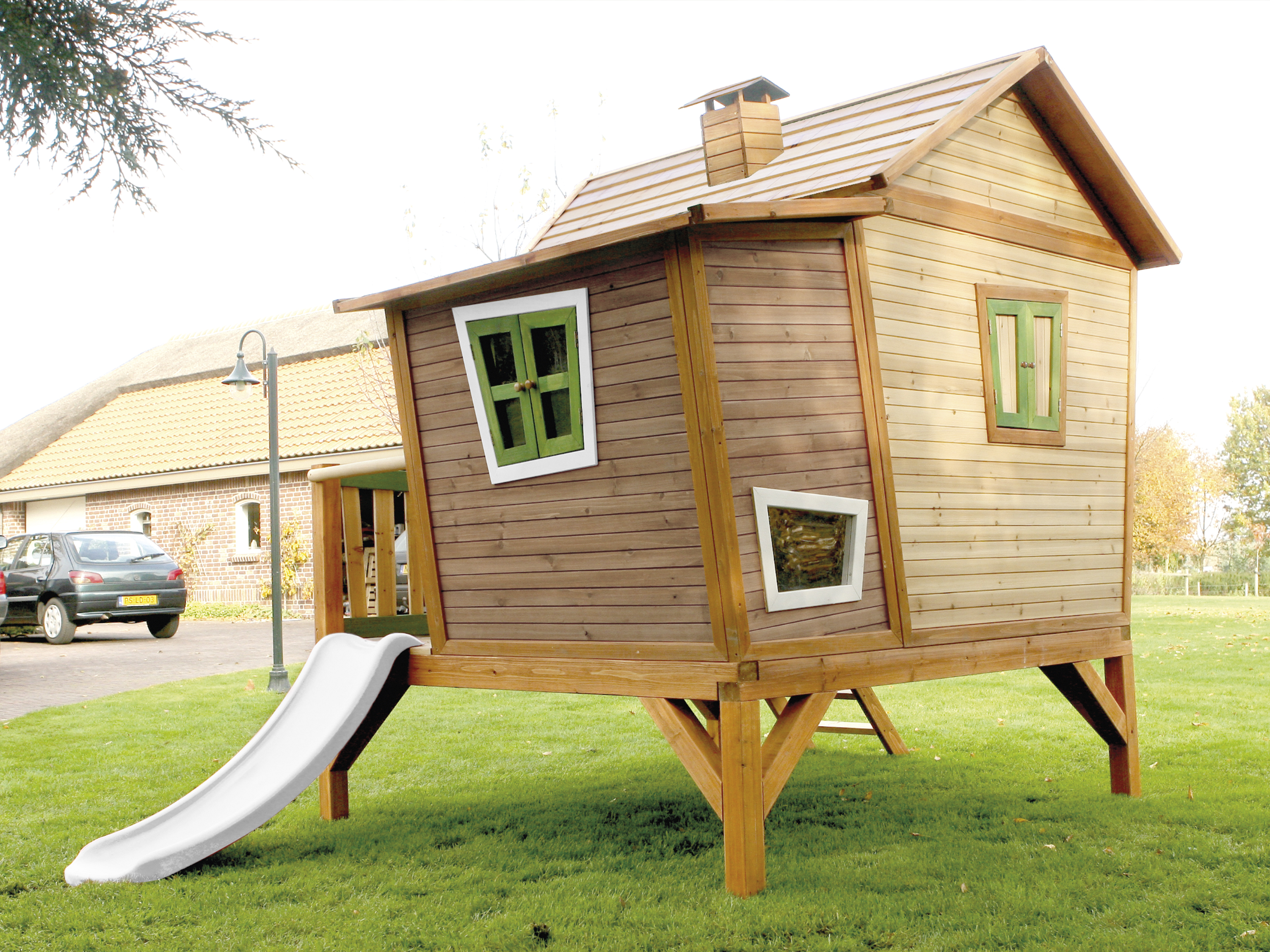 AXI Emma Playhouse Brown/Green - White Slide-8717973938118 AXI Emma Playhouse Brown/Green - White Slide