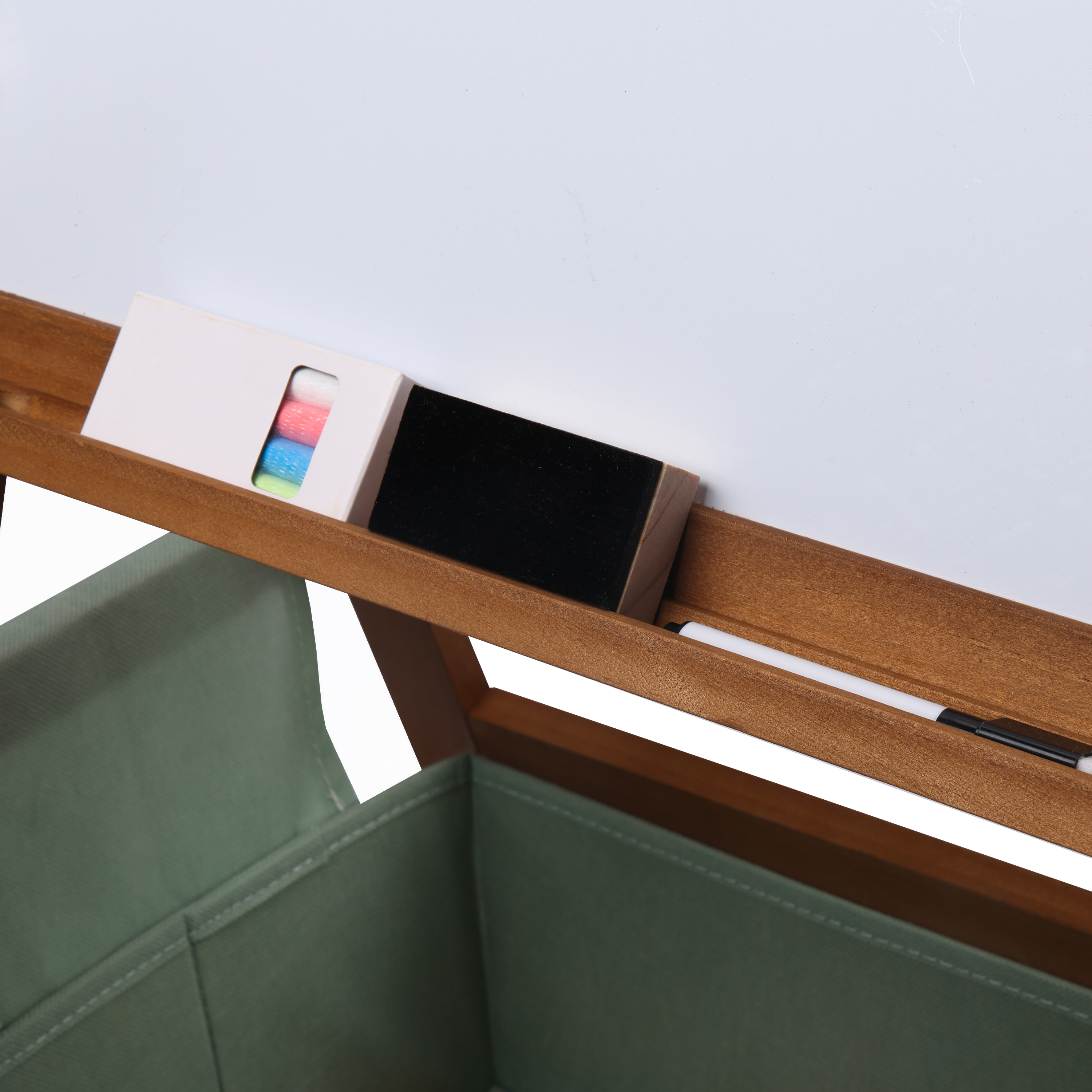 Sunny Lara Activity Easel – Dark Brown