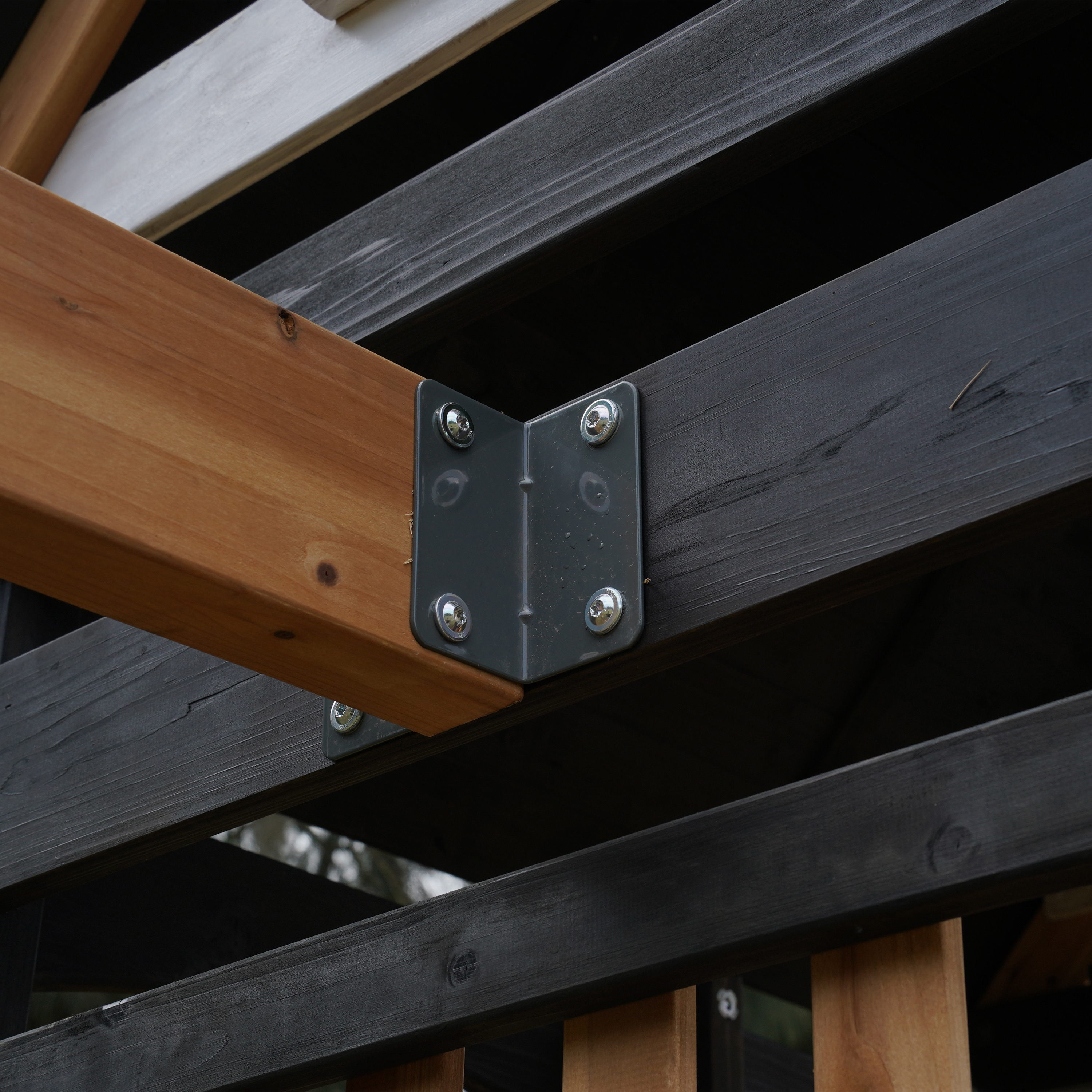 AXI Cody Climbing Frame with Swings, Trapeze and Climbing Wall – Green Double Slide and Tube Slide