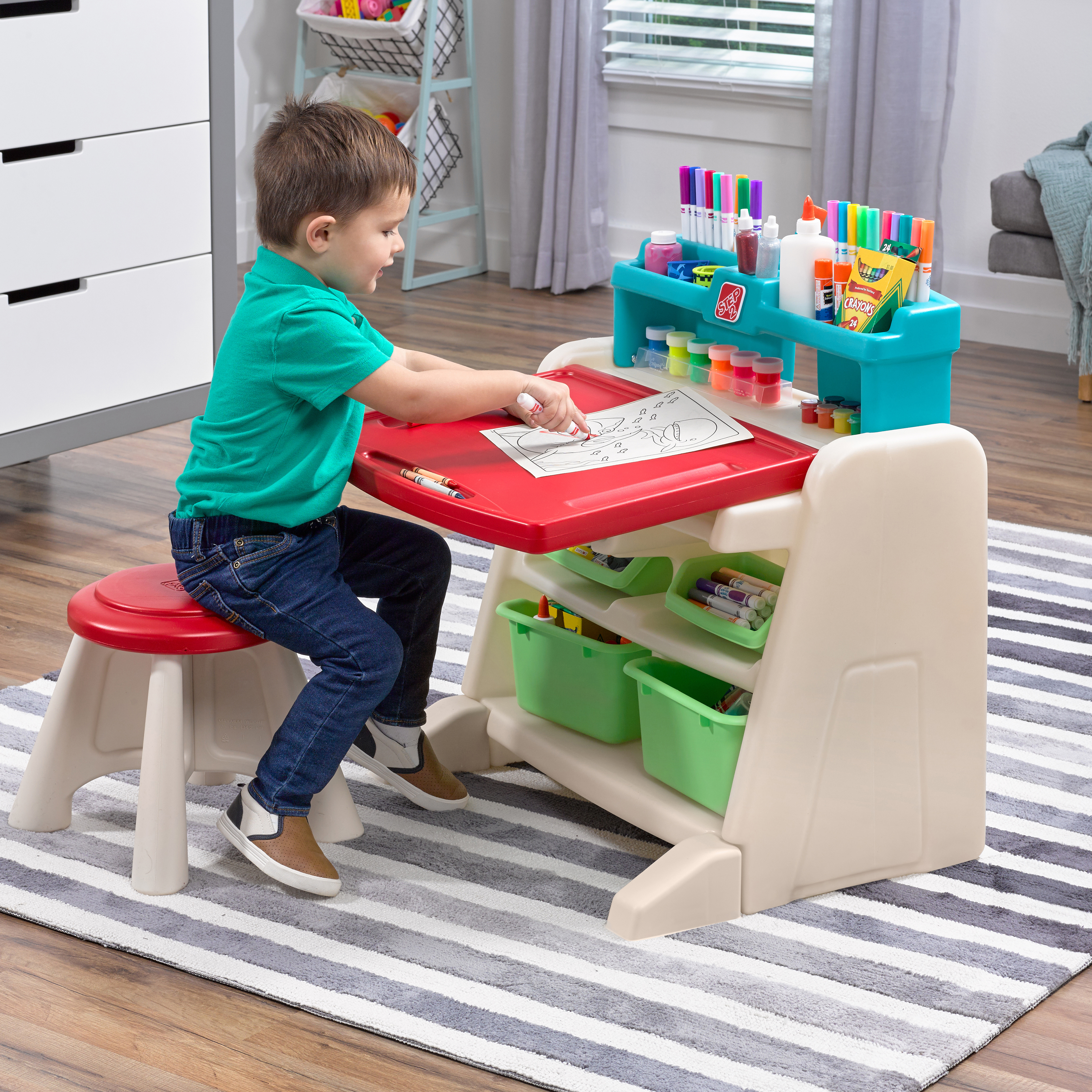 Step2 Flip & Doodle Easel Desk With Stool