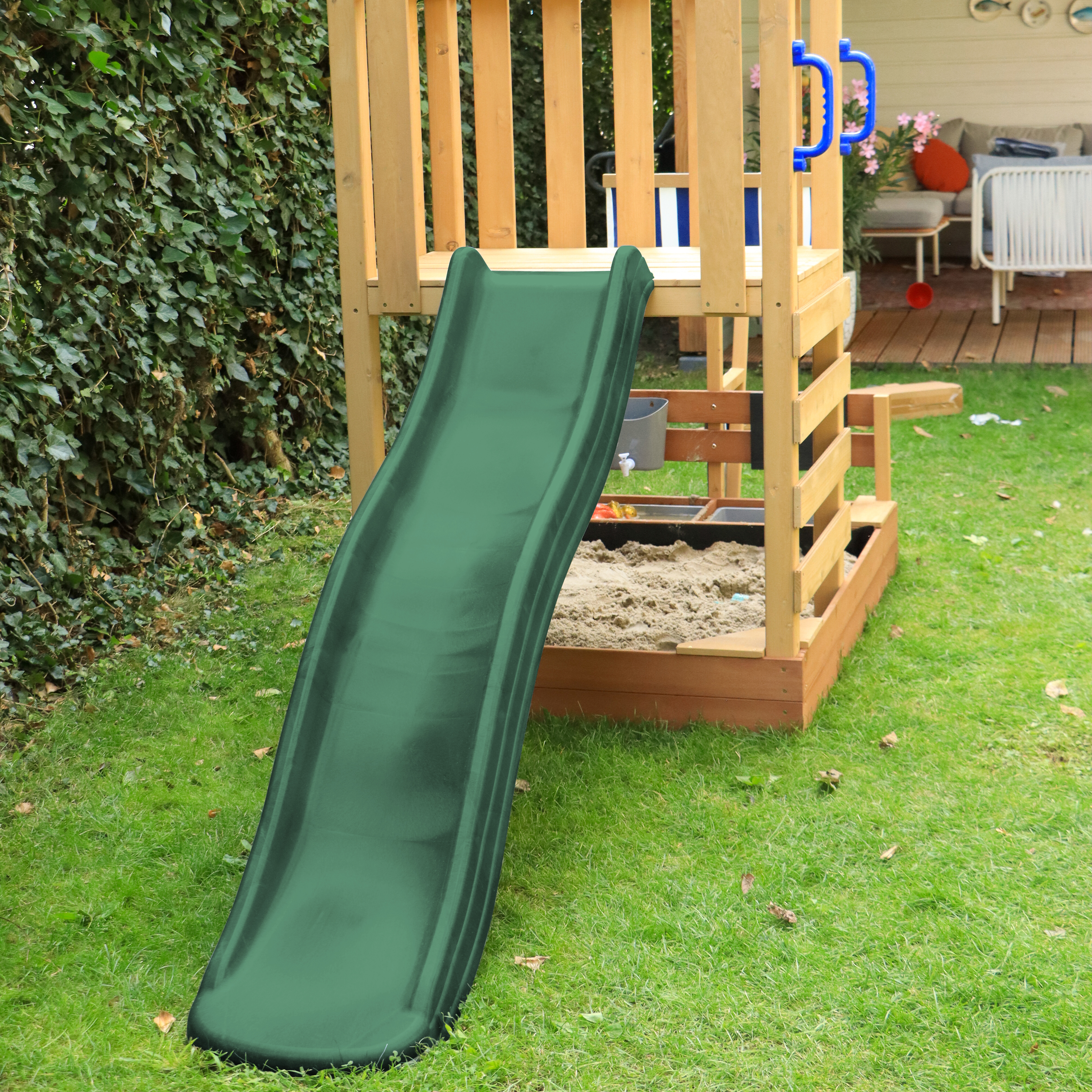 AXI Vicky Climbing Frame with Sandbox, Play Kitchen & Chalkboard – Green Slide
