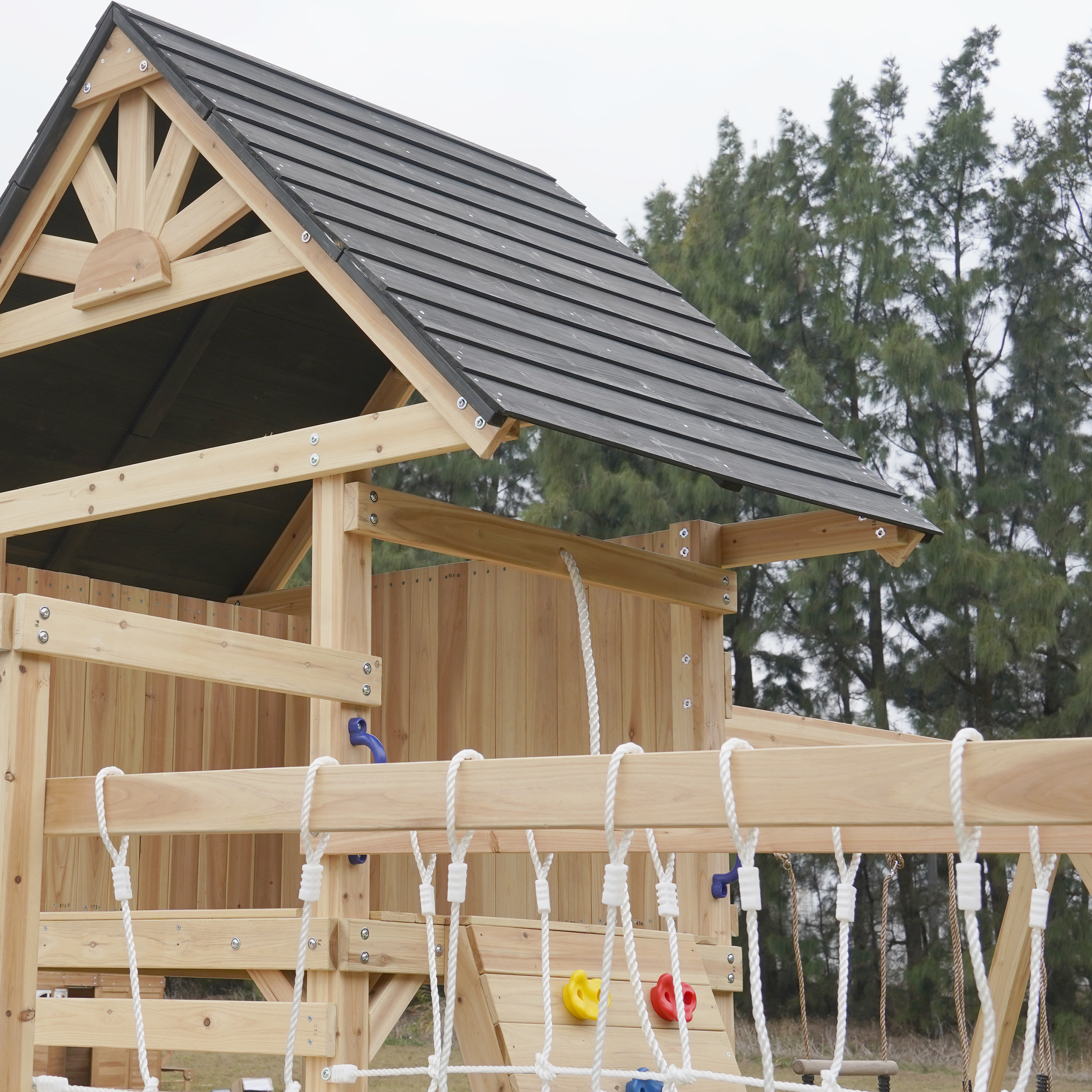 AXI Hunter Climbing Frame with Swings, Climbing Frame, Climbing Bridge and Multiple Platforms – Pastel Green Double Slide