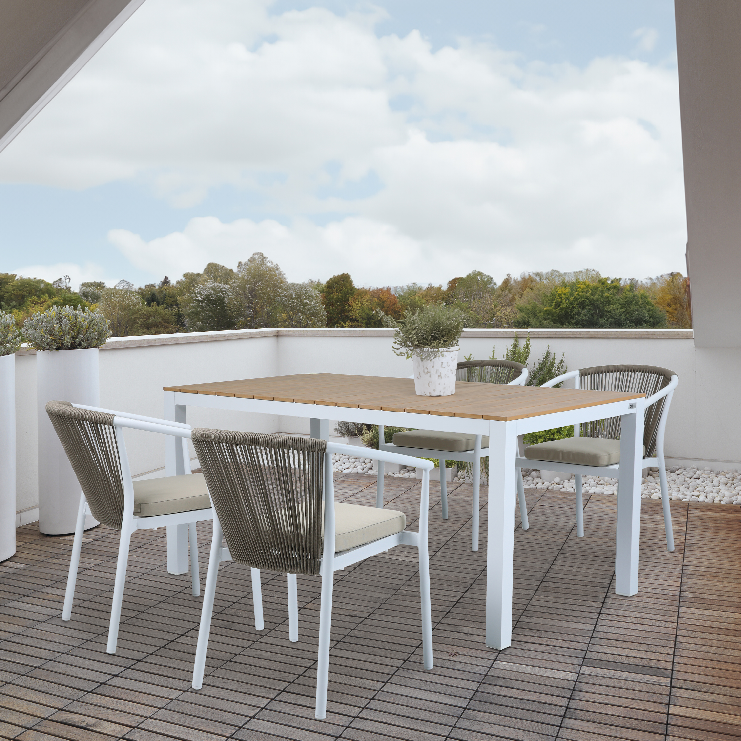 AXI Suvi Garden Set with 4 Chairs White with Teak-look Polywood