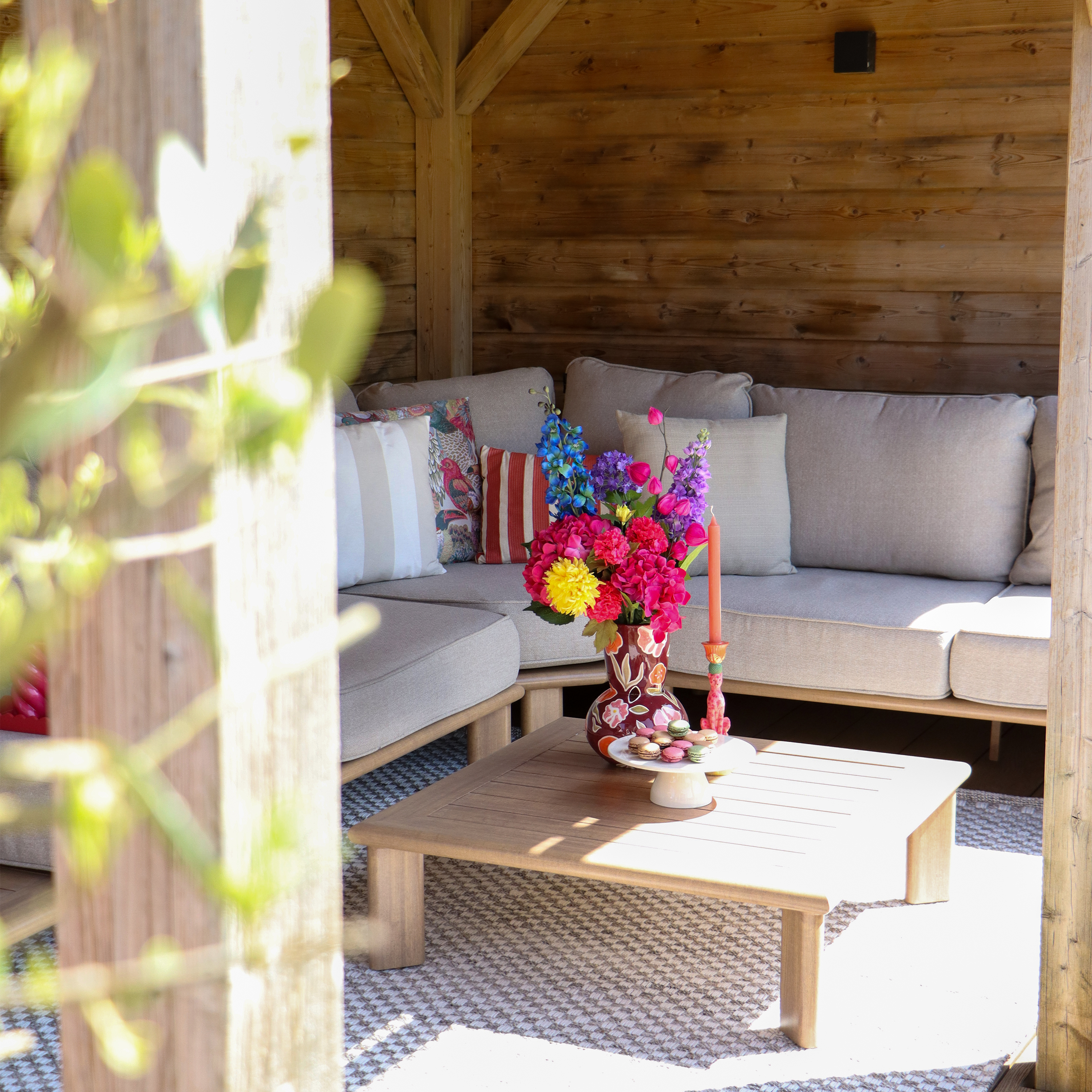 AXI Avery Lounge Set with Side Tables Wood-Look with Beige