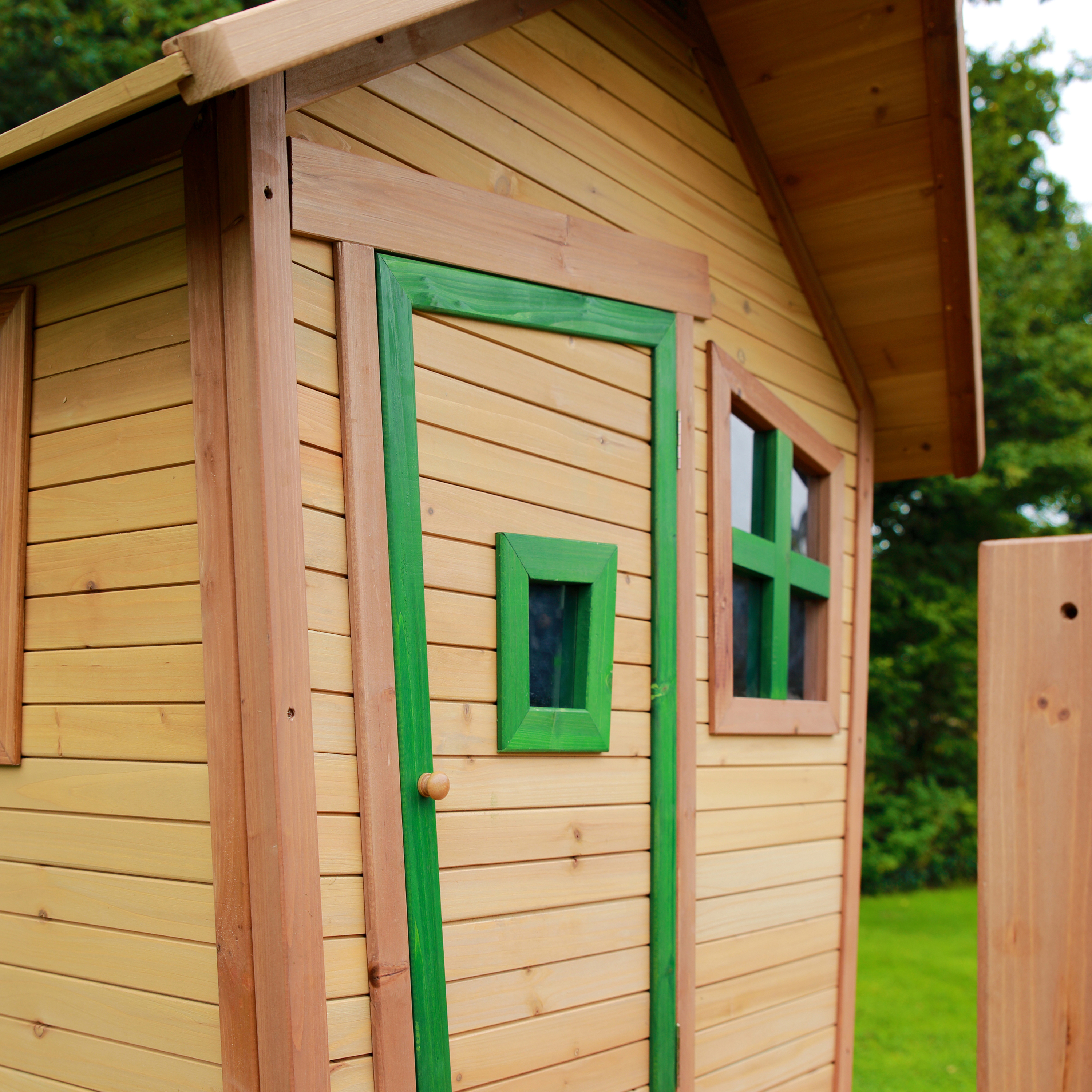 AXI Robin Spielhaus Braun und Grün - Weiße Rutsche