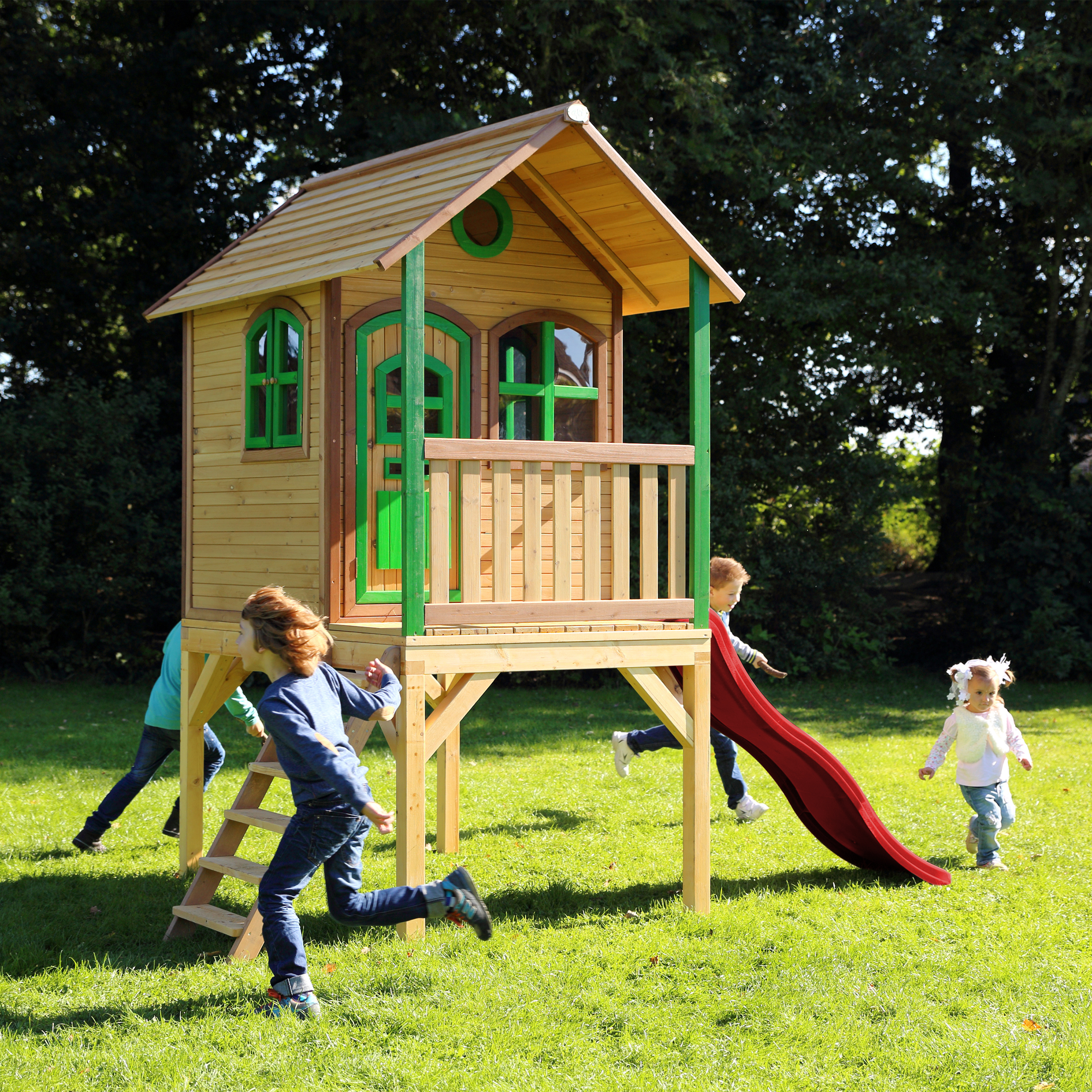 AXI Laura Playhouse Brown/green - Red Slide 