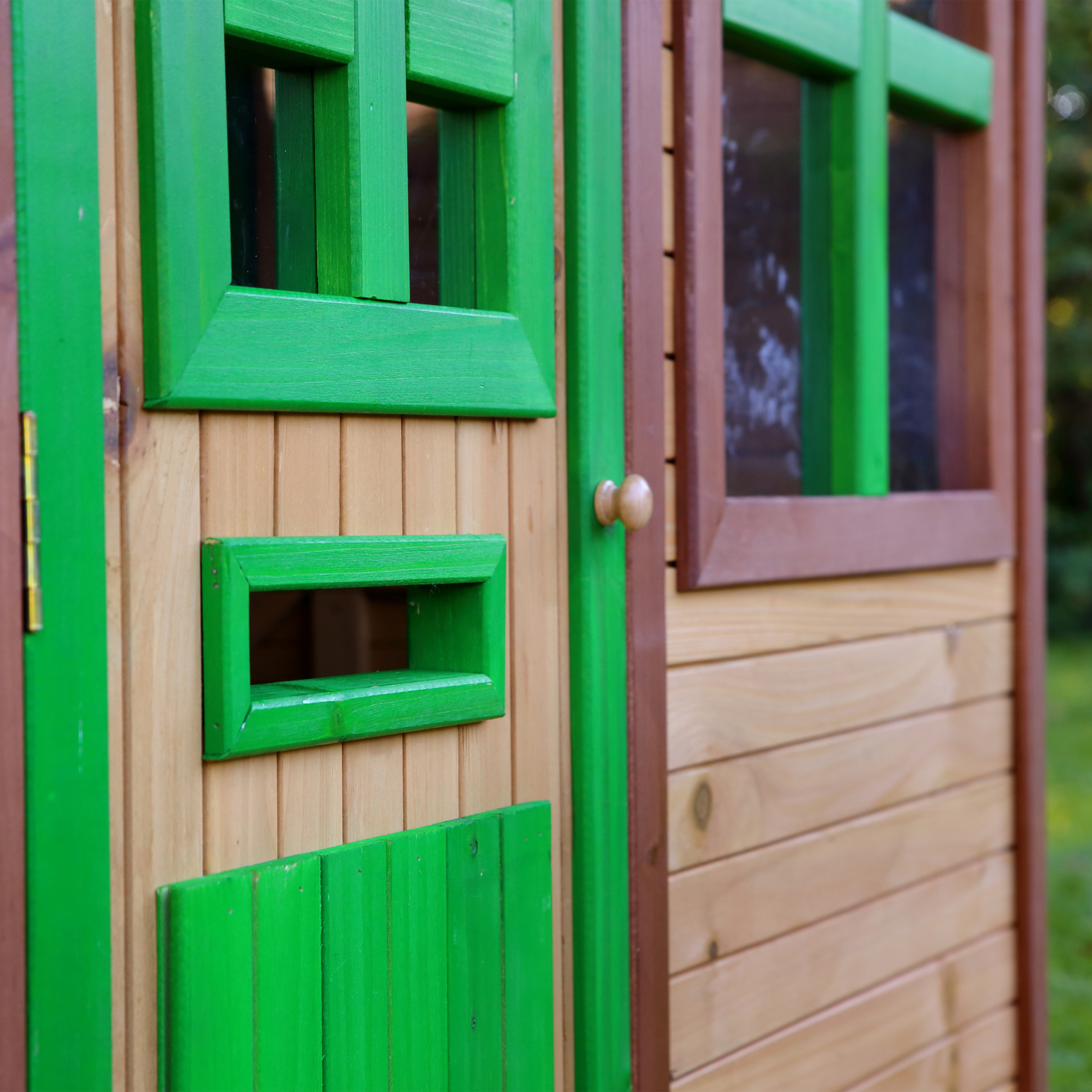 AXI Tom Playhouse Brown/Green - White Slide