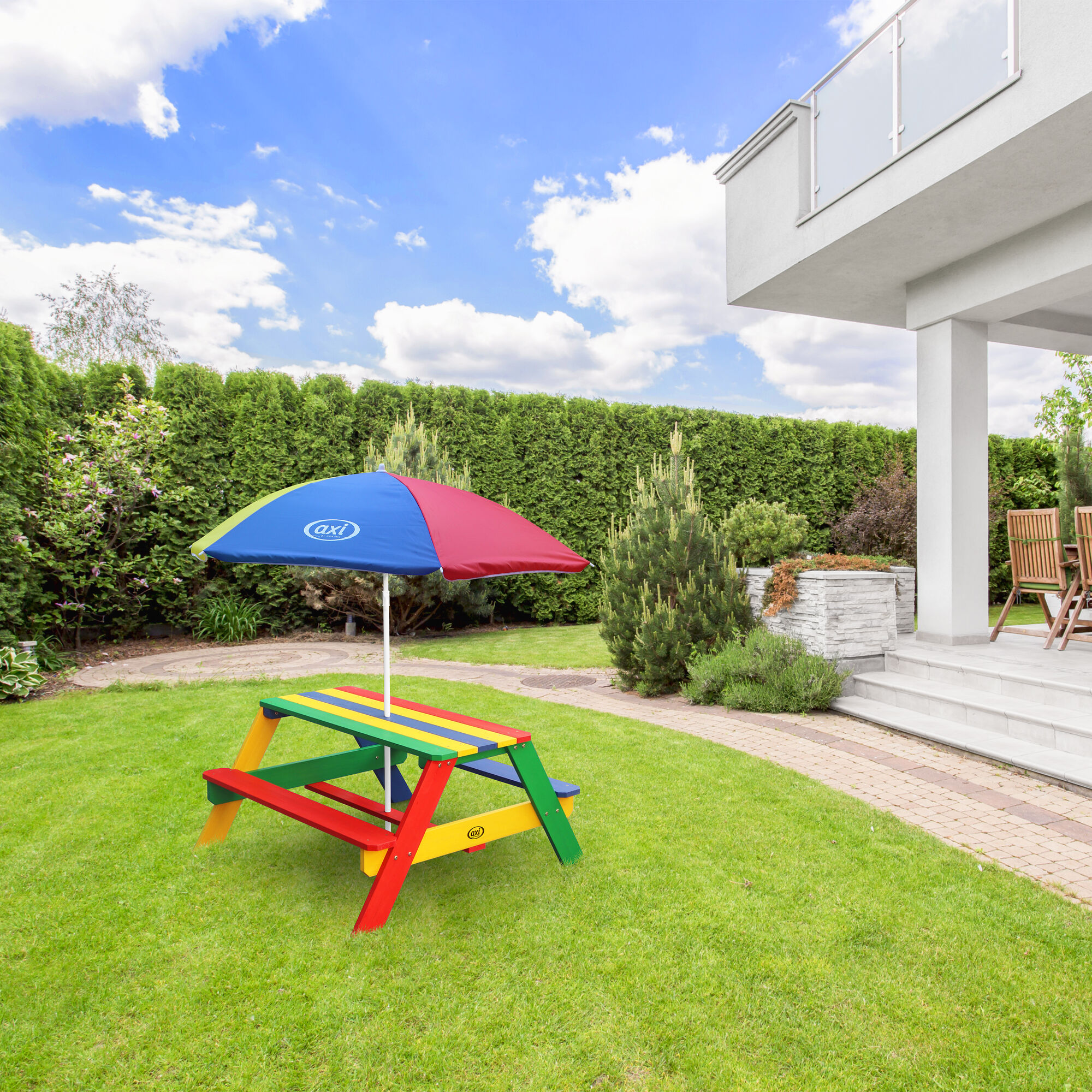 sfeerfoto AXI Nick Picknicktafel Regenboog - Parasol Regenboog