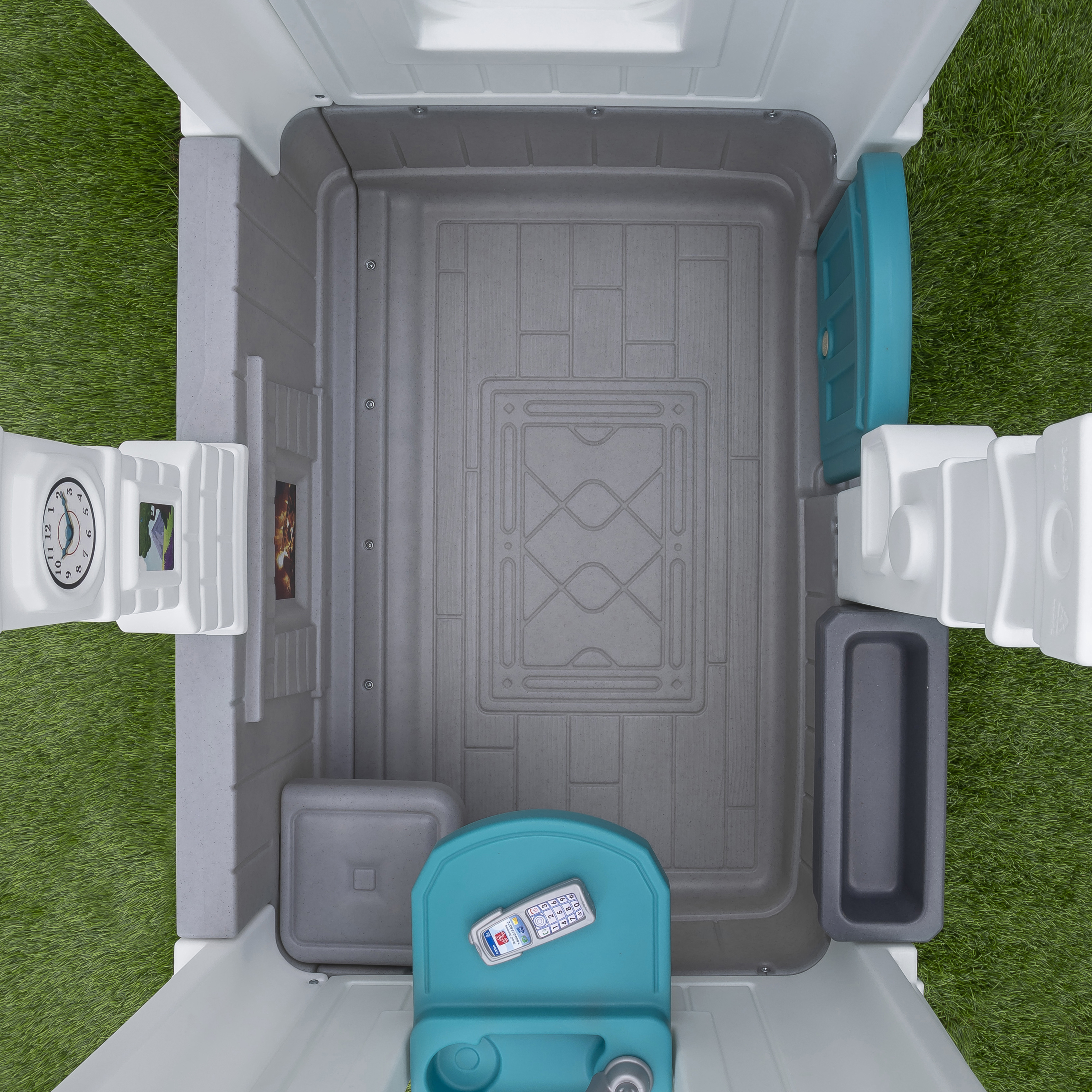 Step2 Neat & Tidy Cottage Homestyle Edition